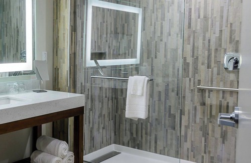 Lake Jackson Hotel | Courtyard by Marriott Lake Jackson