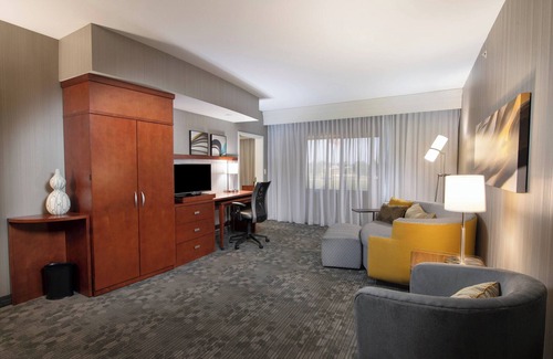 McDonough Hotel | Courtyard by Marriott Atlanta McDonough