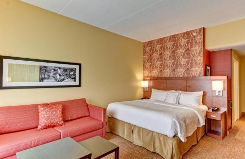 Bridgeport Hotel | Courtyard by Marriott Bridgeport Clarksburg