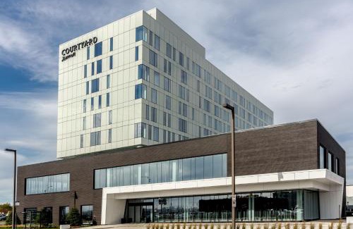 Les Rivieres Hotel | Courtyard by Marriott Quebec City