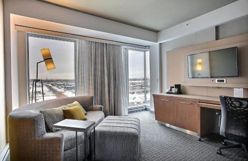 Les Rivieres Hotel | Courtyard by Marriott Quebec City