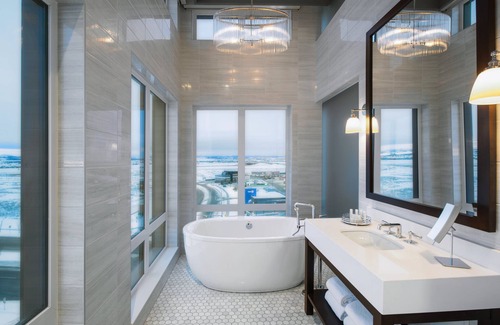 Seton Hotel | Courtyard by Marriott Calgary South