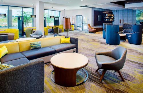 Carrollton Hotel | Courtyard by Marriott Dallas Carrollton and Carrollton Conference Center