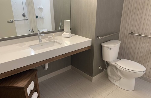 Okemos Hotel | Courtyard by Marriott East Lansing Okemos