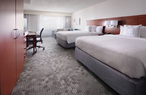 Pearland Hotel | Courtyard by Marriott Houston Pearland