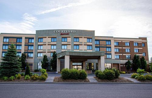 Kingston Hotel | Courtyard by Marriott Kingston Highway 401