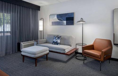 Norwalk Hotel | Courtyard by Marriott Norwalk