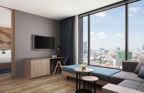 Phnom Penh City Centre Hotel | Courtyard by Marriott Phnom Penh