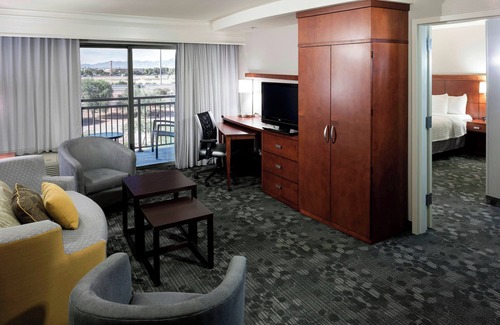 Maryvale Hotel | Courtyard by Marriott Phoenix West/Avondale