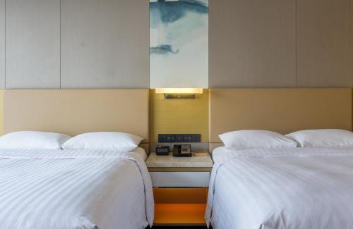 Shunde Hotel | Courtyard by Marriott Shunde Longjiang, Near Furniture Fair