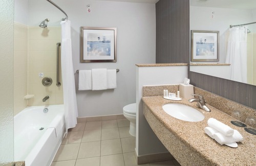 West Orange Hotel | Courtyard by Marriott West Orange