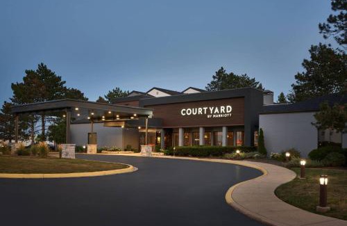 Wood Dale Hotel | Courtyard Chicago Wood Dale/Itasca