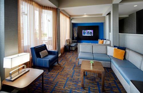 Addison Hotel | Courtyard Dallas Addison Midway