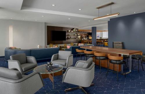 South Hills Hotel | Courtyard Pittsburgh Settlers Ridge/Robinson Township