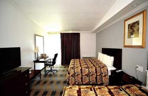 Somerset Hotel | COURTYARD ROOM, 2 QUEEN BEDS WITH RIVER-VIEW