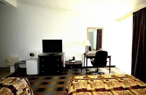 Somerset Hotel | COURTYARD ROOM, 2 QUEEN BEDS WITH RIVER-VIEW