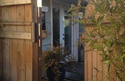 Langley Apartment | Courtyard Studio Apt