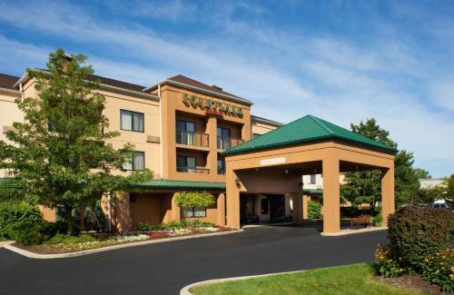 Maumee Hotel | Courtyard Toledo Maumee/Arrowhead