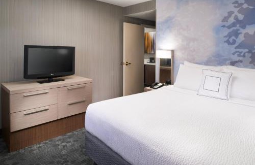 Maumee Hotel | Courtyard Toledo Maumee/Arrowhead