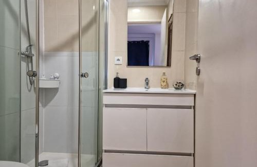 Lisbon Old Town Cabin | Cousy Estrela