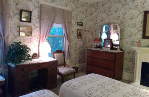 Websterville Bed & Breakfast | Couture Farm at Millstone Hill