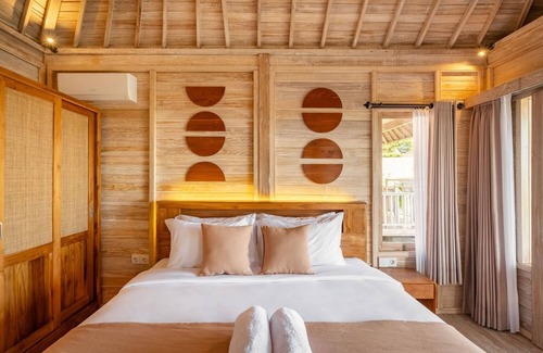 Kutuh Hotel | Cove D'Ancak and Bungalow