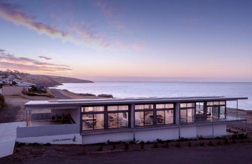 Penneshaw Apartment | Cove Landing Marina Apartments 1,2&3 Sleeps 12