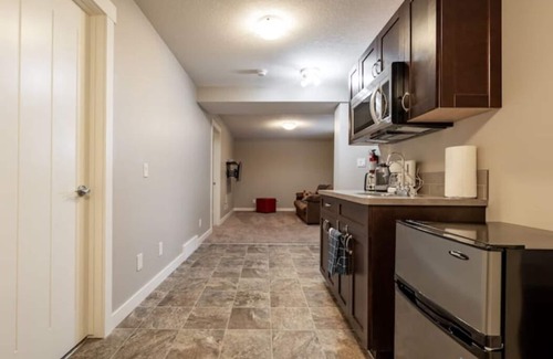 Northwest Calgary House | Cove On A Hill - Entire (2Bdrm & Full Bath) Basement Suite