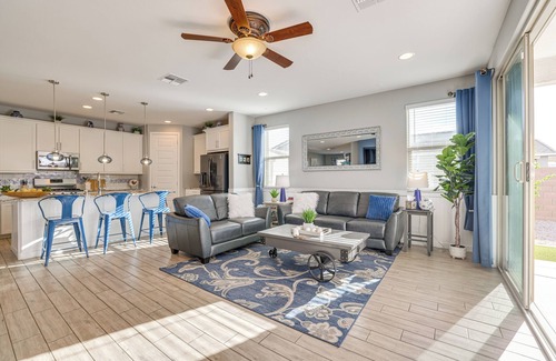 Casa Grande House | Covered Patio: Family-Friendly Home in Casa Grande