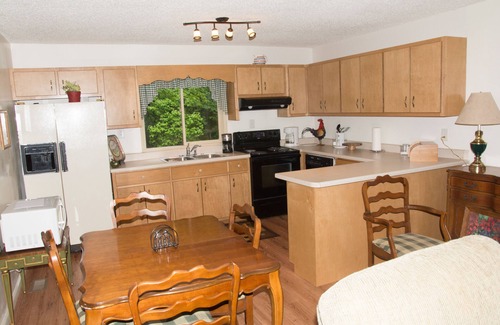 Clayton Cottage | Cox Lake Cottage In Mountain City Georgia