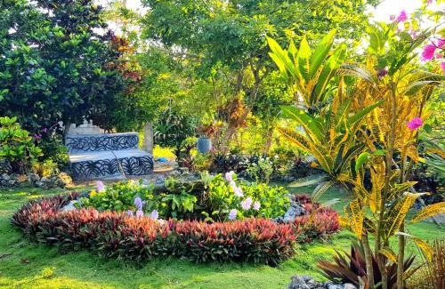 Orange Bay House | Coyaba private hilltop jungle retreat