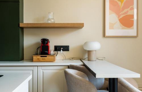 Henriville Apartment | COZETT'HOME - STUDIO Chics & Modernes - 2 pas du Cirque Jules Verne -