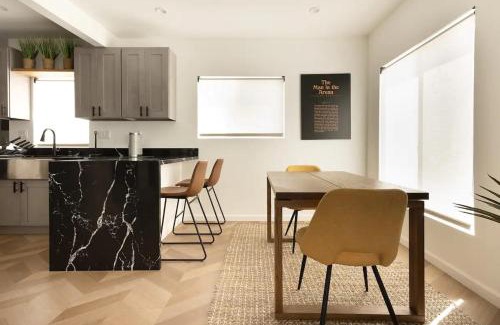 Los Angeles Villa | Coziest 1BD Bungalow 8min from airport, 4 min SoFi