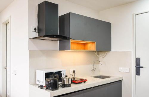 Viman Nagar Apartment | Cozmo Studio, Next to Pune Airport