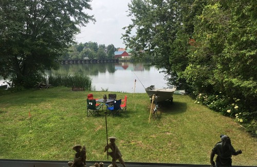 Newport House | Cozy 1 1/2 bedwaterfront townhome in charming Newport with WiFi , fire pit
