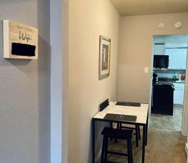 Mount Pleasant Apartment | Cozy 1 bed ~ Close to Soaring Eagle and Downtown