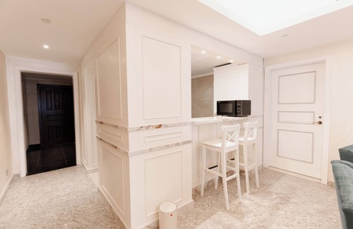Cairo Condo | Cozy 1-bedroom condo on the Nile and pyramids view