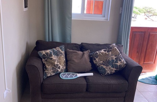 Standard Ville Apartment | Cozy 1 Bedroom Apartment in San Nicolas, Aruba - Ideal for a Relaxing Getaway!