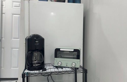 Spruce Hill Apartment | Cozy 1-bedroom apartment with WiFi, AC in pleasant Philadelphia