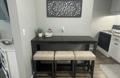 East Peoria Apartment | Cozy 1-bedroom apartment in East Peoria