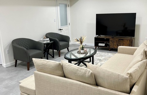 Rosaryville Apartment | Cozy 1-bedroom apartment in brilliant Cheltenham with WiFi, AC