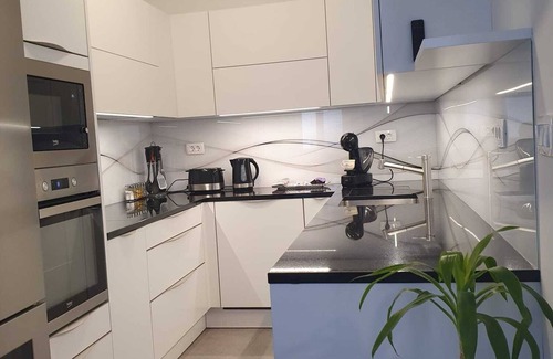 Ljubljana City Centre Apartment | Cozy 1-bedroom apartment with WiFi, AC in enjoyable Ljubljana