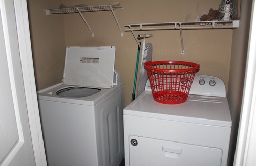 Lexington Apartment | Cozy 1-bedroom apartment located on the southwest side of Lexington KY.