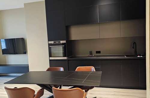 Chugureti Apartment | Cozy 1-bedroom apartment in charming T'bilisi with AC, WiFi