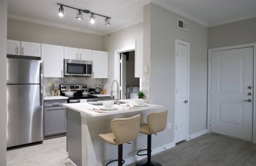 Alden Bridge Apartment | Cozy 1-bedroom apartment in fabulous Magnolia with AC, WiFi