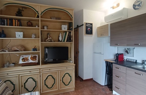 Rapallo Ski Chalet | Cozy 1-bedroom chalet with AC, WiFi in awesome Rapallo