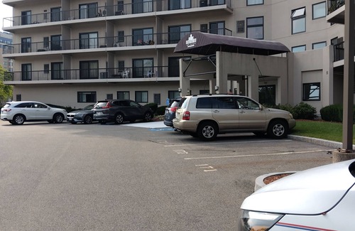 Quincy Condo | Cozy 1-bedroom condo in awesome Quincy with WiFi, AC