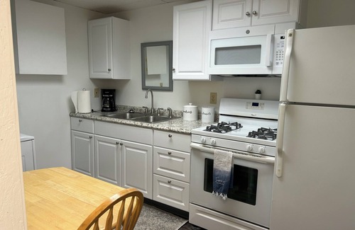 Venango Apartment | Cozy 1-bedroom creekside flat
