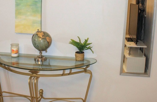 Fairvilla House | COZY 1 BEDROOM HOUSE UNIVERSAL & DOWNTOWN 20 MINUTES AWAY