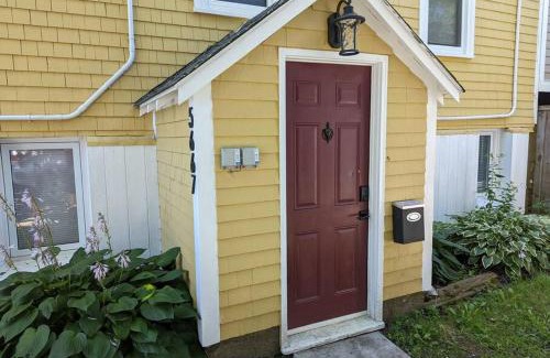 North End Apartment | Cozy 1-bedroom in Bauer Terrace next to Citadel